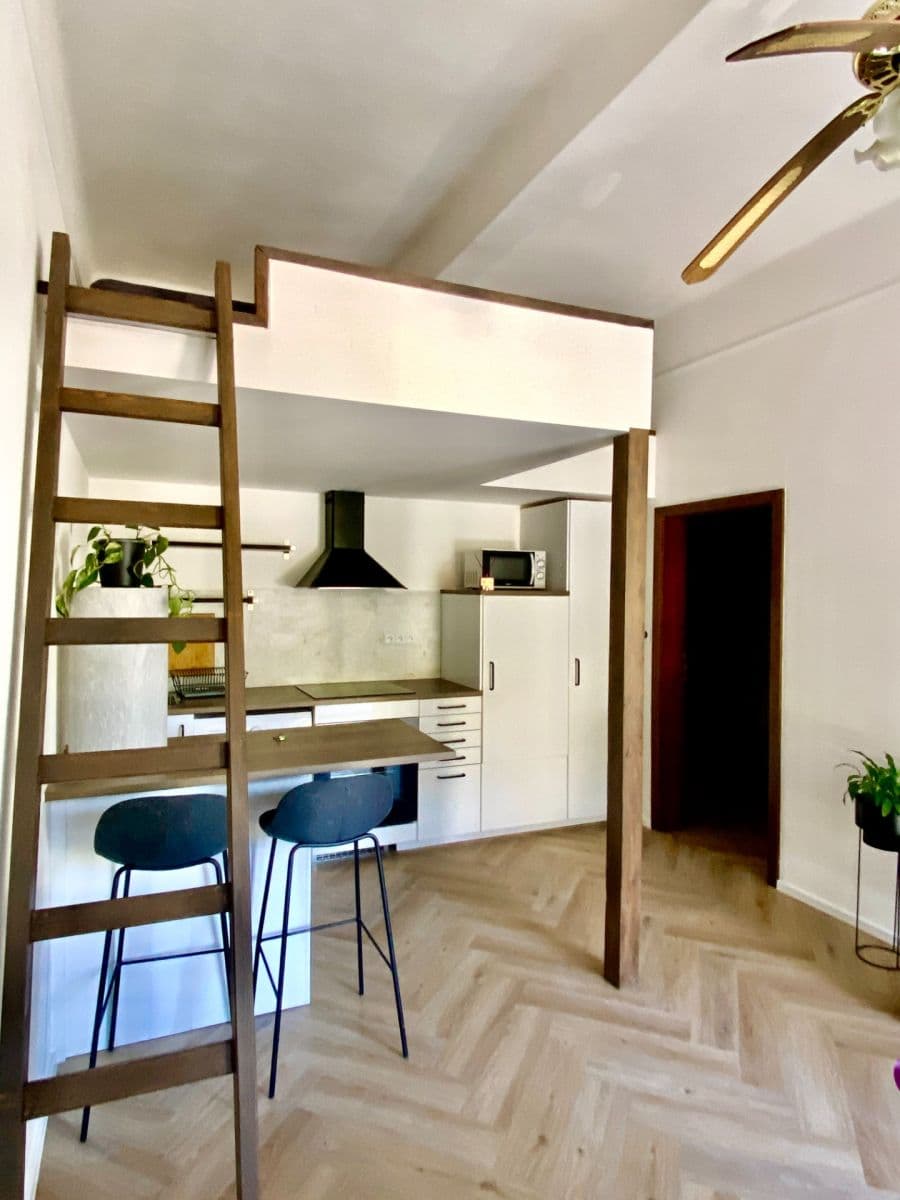 Studio flat for sale, 29 m², V Šáreckém údolí, Prague, Prague Studio flat for sale, 29 m², V Šáreckém údolí, Prague, Prague