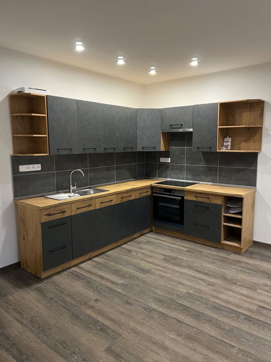 1 bedroom with open-plan kitchen flat to rent, 65 m², 26. dubna, Cheb, Karlovarský Region 1 bedroom with open-plan kitchen flat to rent, 65 m², 26. dubna, Cheb, Karlovarský Region