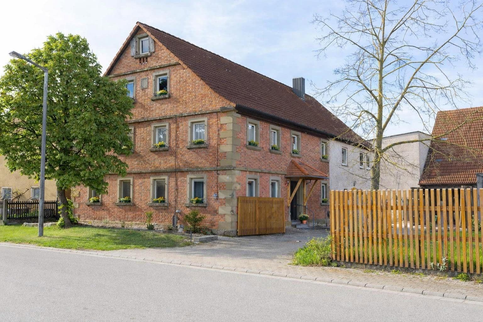 house for sale, 280 m², Geslau, Bavaria house for sale, 280 m², Geslau, Bavaria