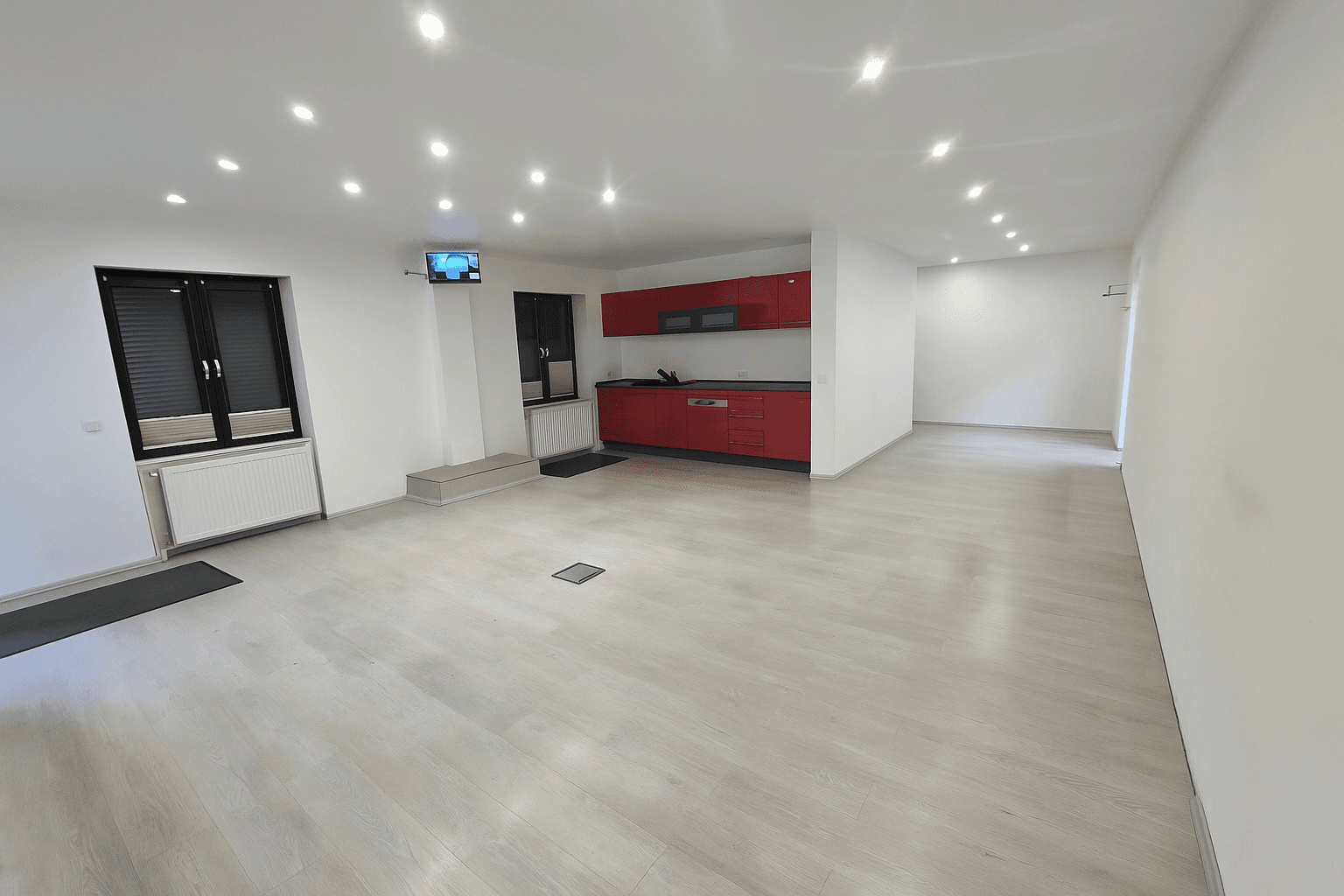 non-residential property to rent, 6,000 m², Am Zeppelinpark 57, MAD AUTO DESIGN, Berlin, Berlin non-residential property to rent, 6,000 m², Am Zeppelinpark 57, MAD AUTO DESIGN, Berlin, Berlin