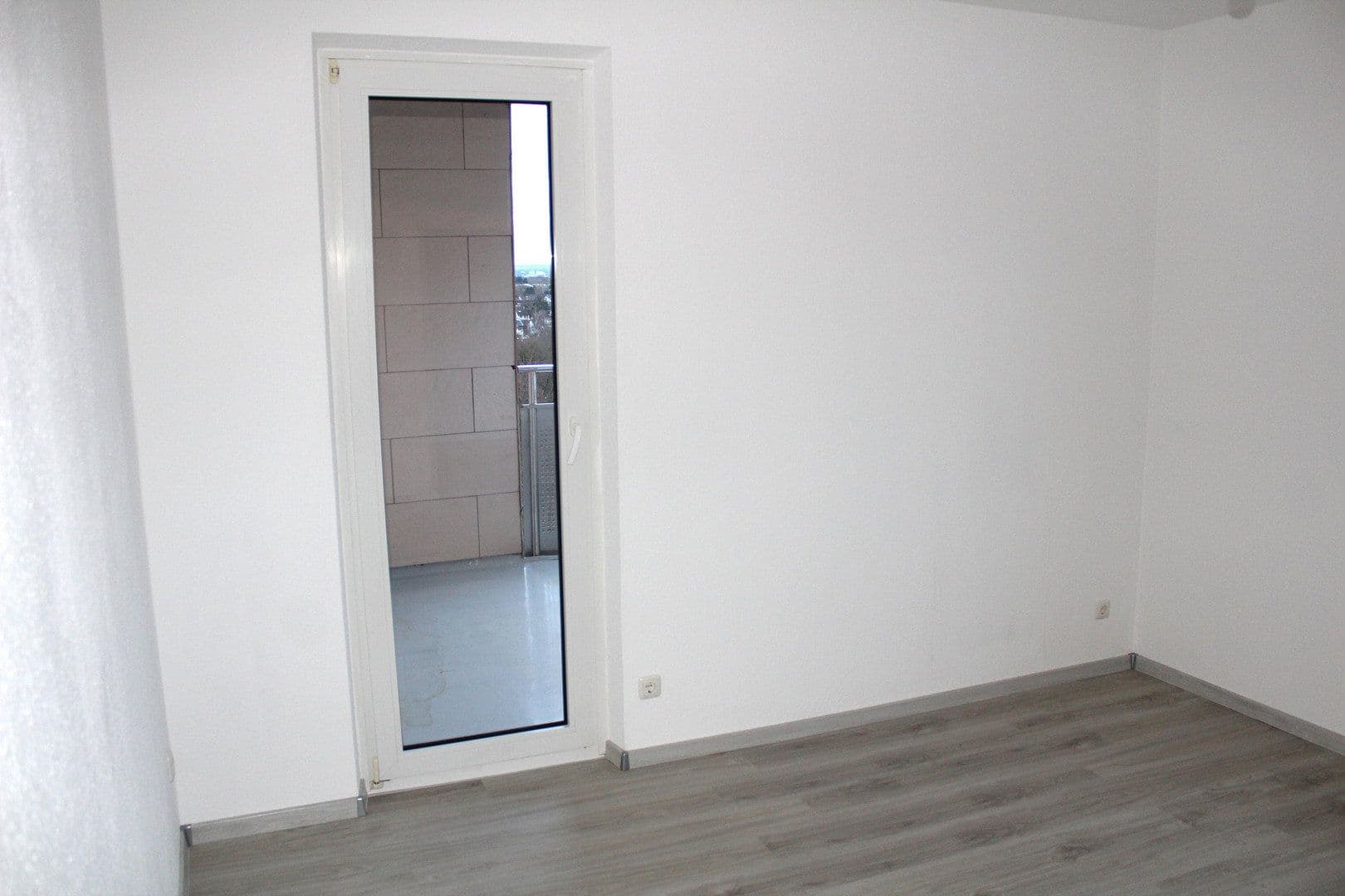 1 bedroom with open-plan kitchen flat for sale, 56 m², Johanna-Tesch-Straße 16, Schwalbach am Taunus, Hesse 1 bedroom with open-plan kitchen flat for sale, 56 m², Johanna-Tesch-Straße 16, Schwalbach am Taunus, Hesse