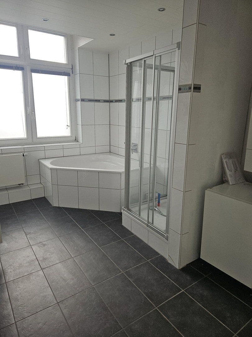 4 bedroom flat to rent, 150 m², Hauptstraße 67, Leverkusen Wiesdorf, North Rhine-Westphalia 4 bedroom flat to rent, 150 m², Hauptstraße 67, Leverkusen Wiesdorf, North Rhine-Westphalia