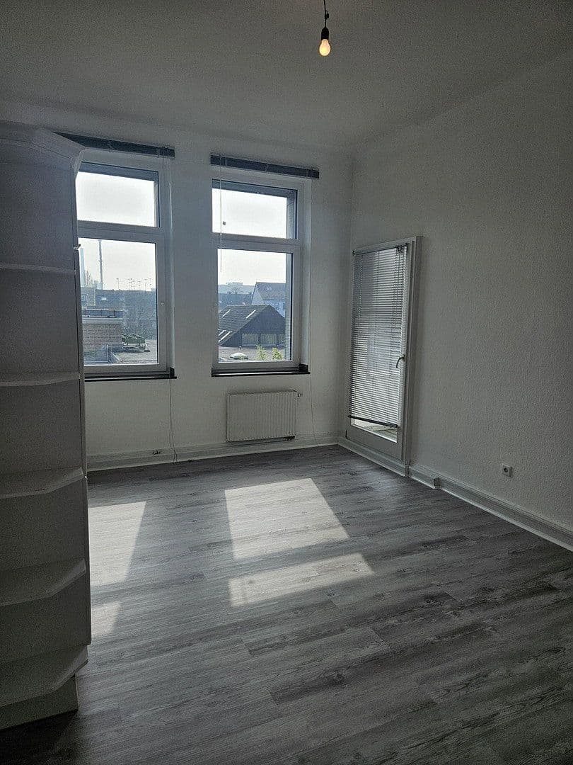 4 bedroom flat to rent, 150 m², Hauptstraße 67, Leverkusen Wiesdorf, North Rhine-Westphalia 4 bedroom flat to rent, 150 m², Hauptstraße 67, Leverkusen Wiesdorf, North Rhine-Westphalia