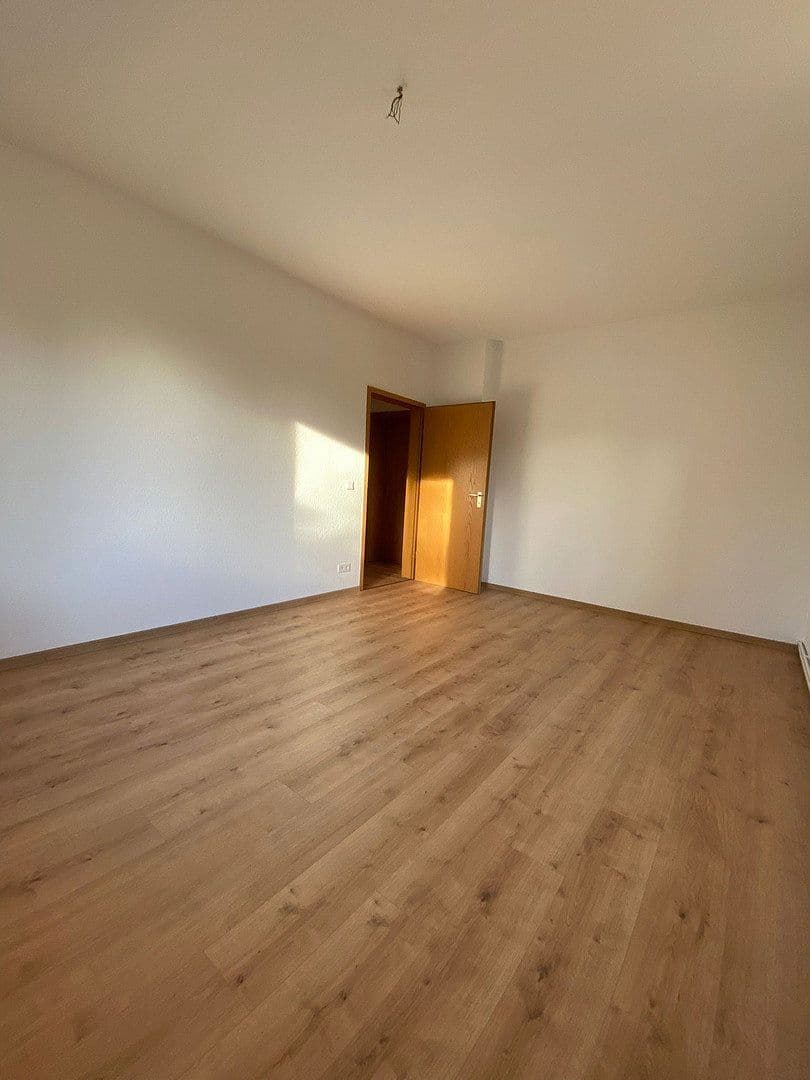4 bedroom flat to rent, 76 m², Ernst-Thälmann-Straße 50, Sandersdorf-Brehna, Saxony-Anhalt 4 bedroom flat to rent, 76 m², Ernst-Thälmann-Straße 50, Sandersdorf-Brehna, Saxony-Anhalt