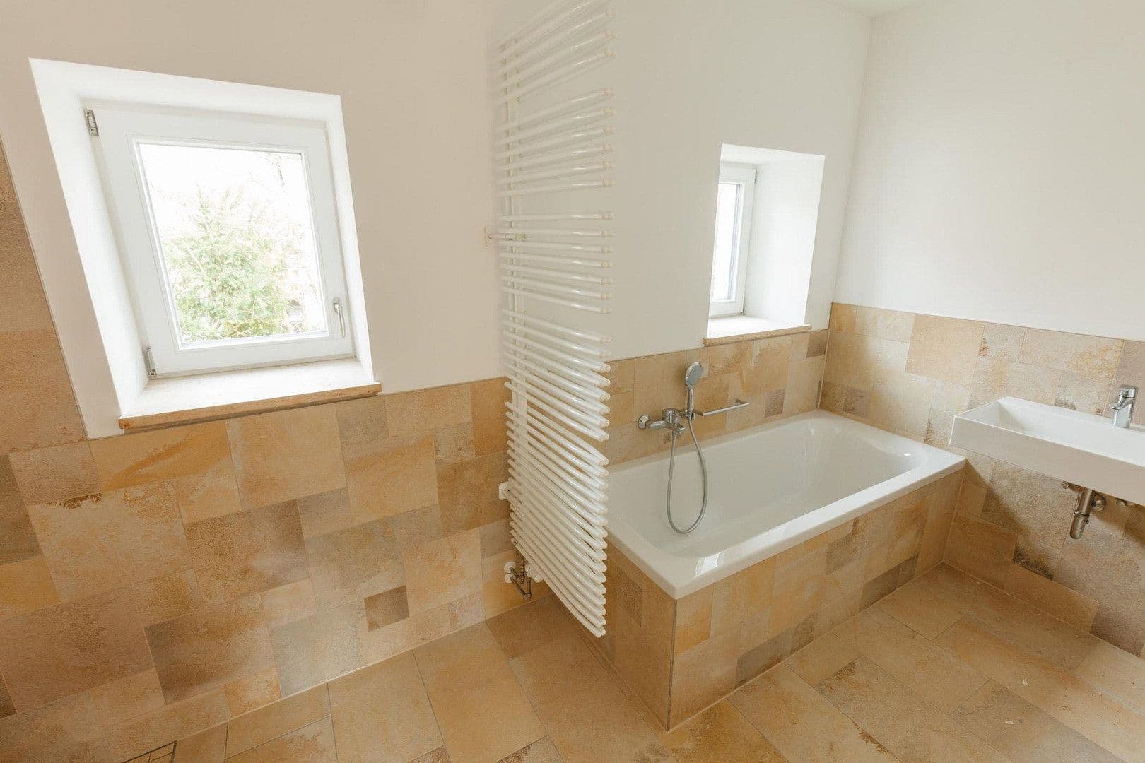 2 bedroom flat to rent, 95 m², Rosenstraße 5, Großhesselohe, Bavaria 2 bedroom flat to rent, 95 m², Rosenstraße 5, Großhesselohe, Bavaria