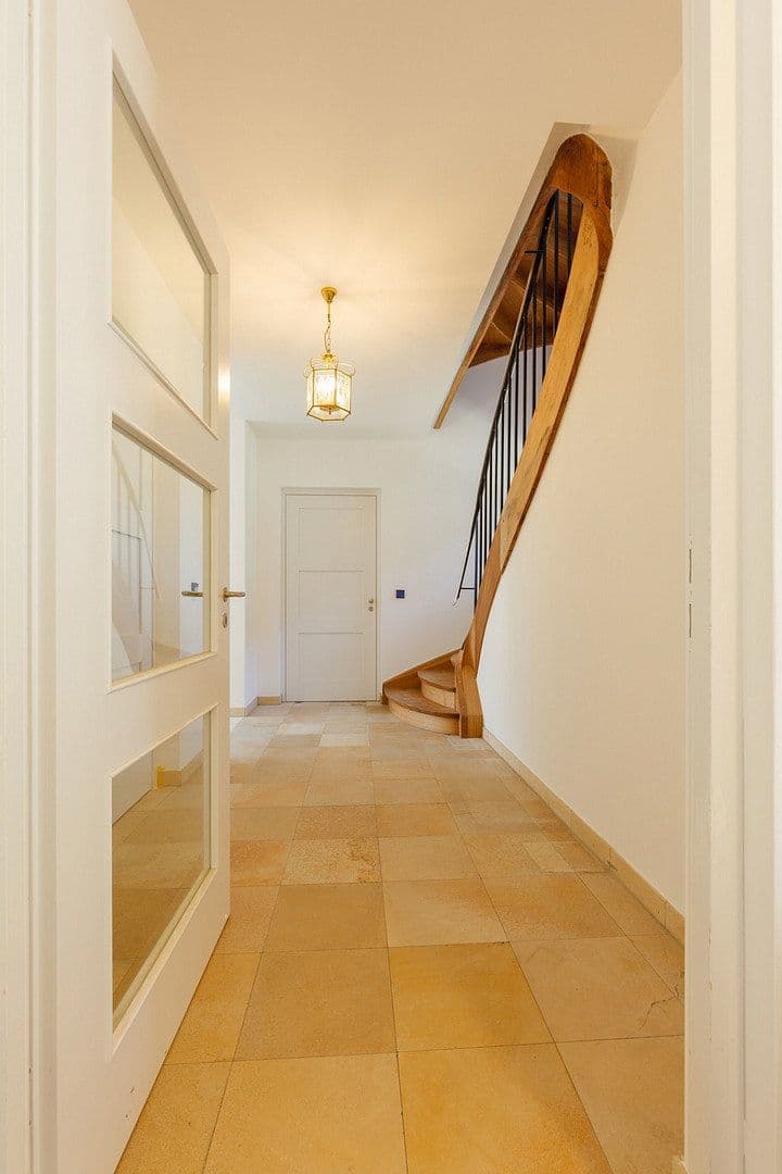 2 bedroom flat to rent, 95 m², Rosenstraße 5, Großhesselohe, Bavaria 2 bedroom flat to rent, 95 m², Rosenstraße 5, Großhesselohe, Bavaria