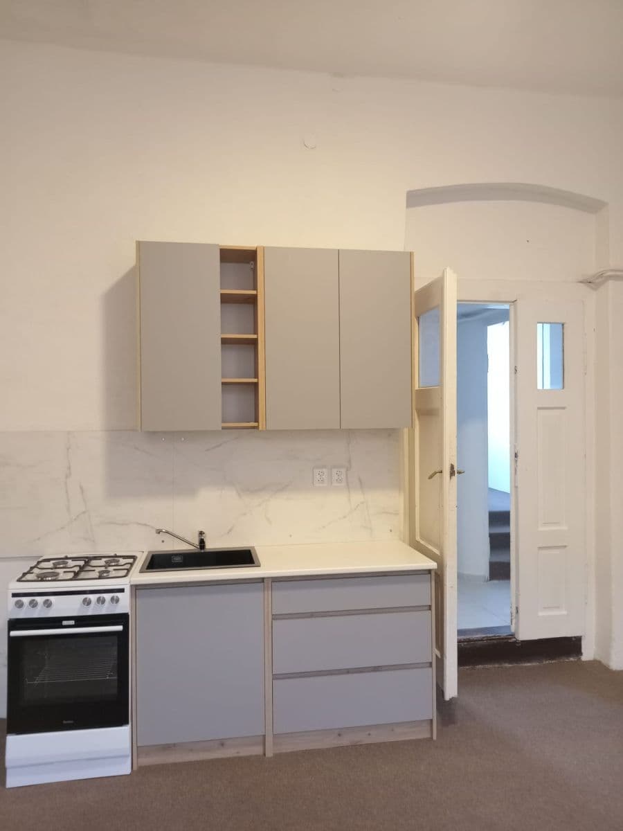 1 bedroom with open-plan kitchen flat to rent, 68 m², Pražská, Liběchov, Středočeský Region 1 bedroom with open-plan kitchen flat to rent, 68 m², Pražská, Liběchov, Středočeský Region