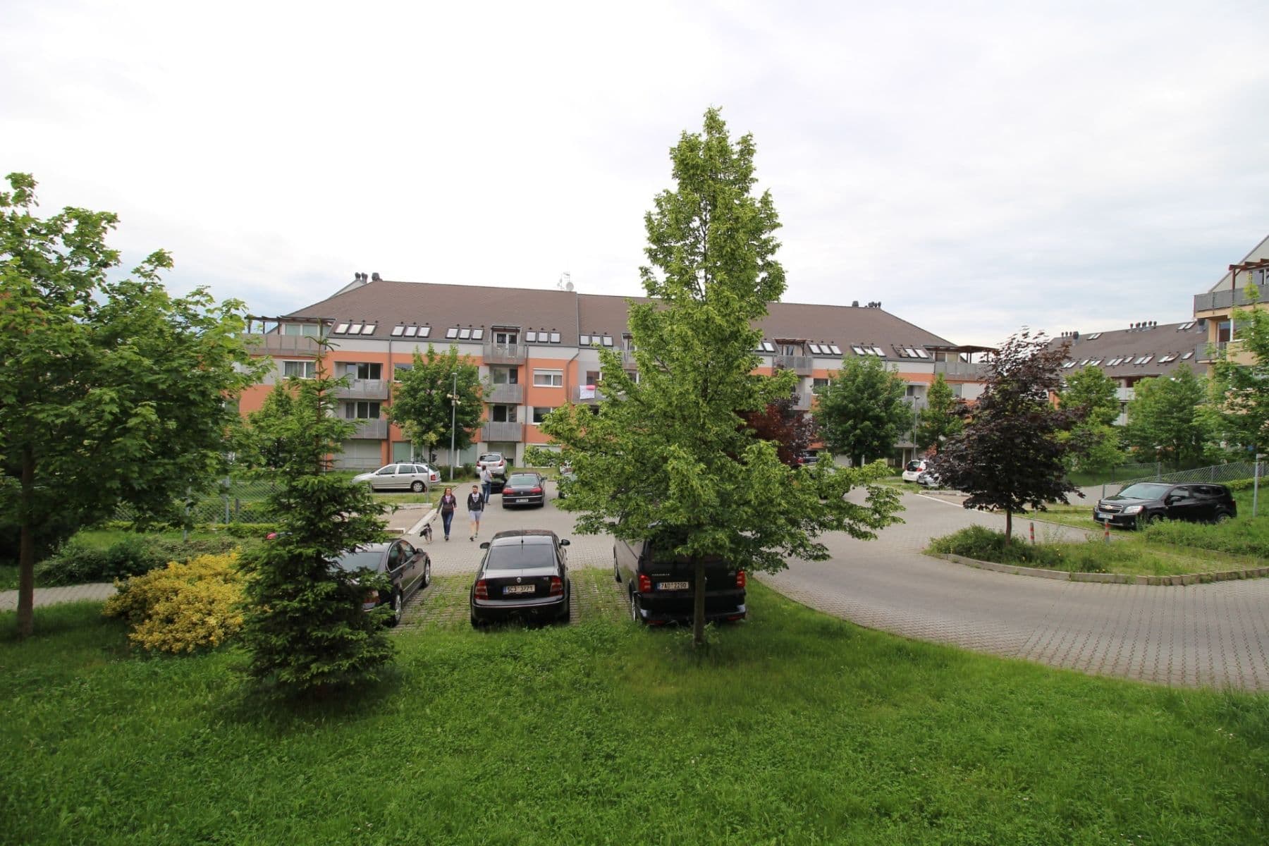 2 bedroom with open-plan kitchen flat to rent, 74 m², Pod Nouzovem, Prague, Prague 2 bedroom with open-plan kitchen flat to rent, 74 m², Pod Nouzovem, Prague, Prague