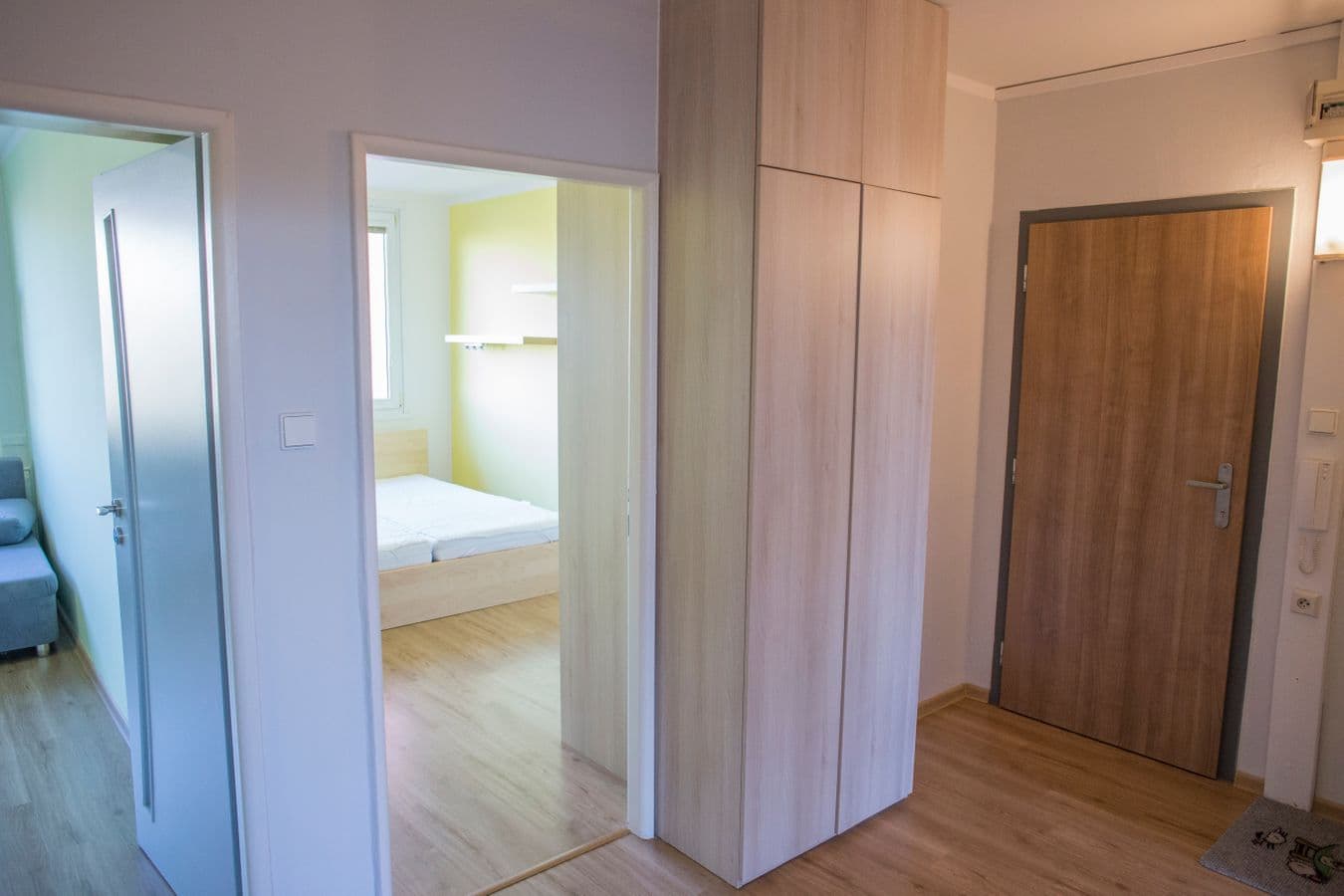 2 bedroom with open-plan kitchen flat to rent, 67 m², Krosenská, Prague, Prague 2 bedroom with open-plan kitchen flat to rent, 67 m², Krosenská, Prague, Prague