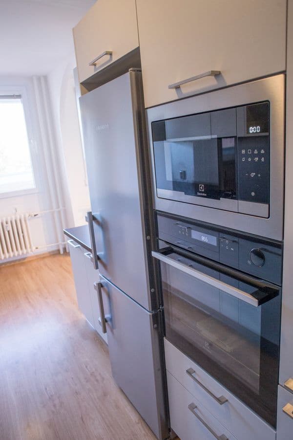 2 bedroom with open-plan kitchen flat to rent, 67 m², Krosenská, Prague, Prague 2 bedroom with open-plan kitchen flat to rent, 67 m², Krosenská, Prague, Prague