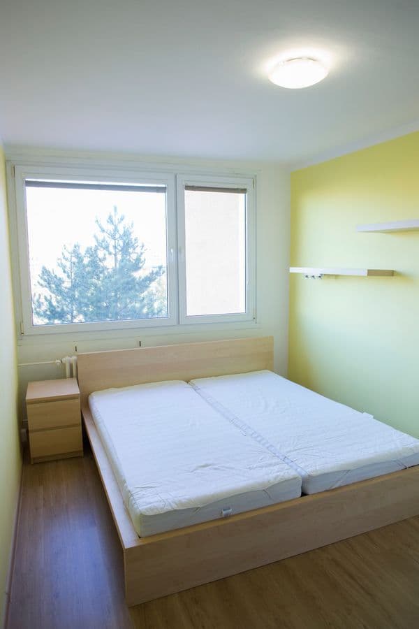 2 bedroom with open-plan kitchen flat to rent, 67 m², Krosenská, Prague, Prague 2 bedroom with open-plan kitchen flat to rent, 67 m², Krosenská, Prague, Prague