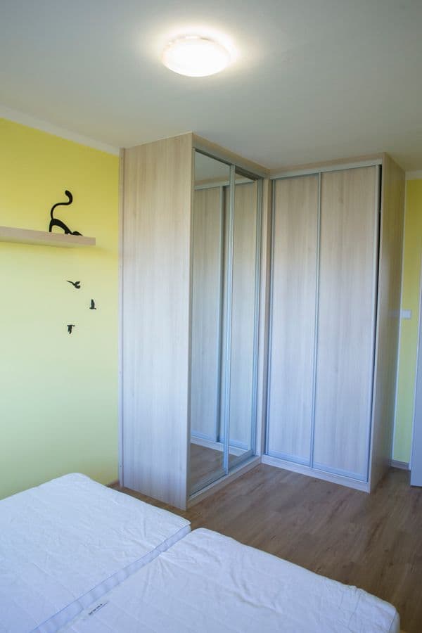 2 bedroom with open-plan kitchen flat to rent, 67 m², Krosenská, Prague, Prague 2 bedroom with open-plan kitchen flat to rent, 67 m², Krosenská, Prague, Prague
