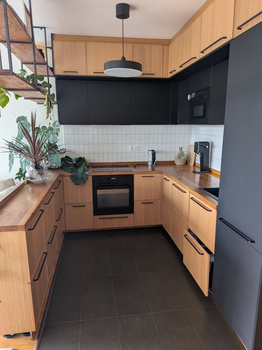 2 bedroom with open-plan kitchen flat to rent, 80 m², Olgy Havlové, Prague, Prague 2 bedroom with open-plan kitchen flat to rent, 80 m², Olgy Havlové, Prague, Prague