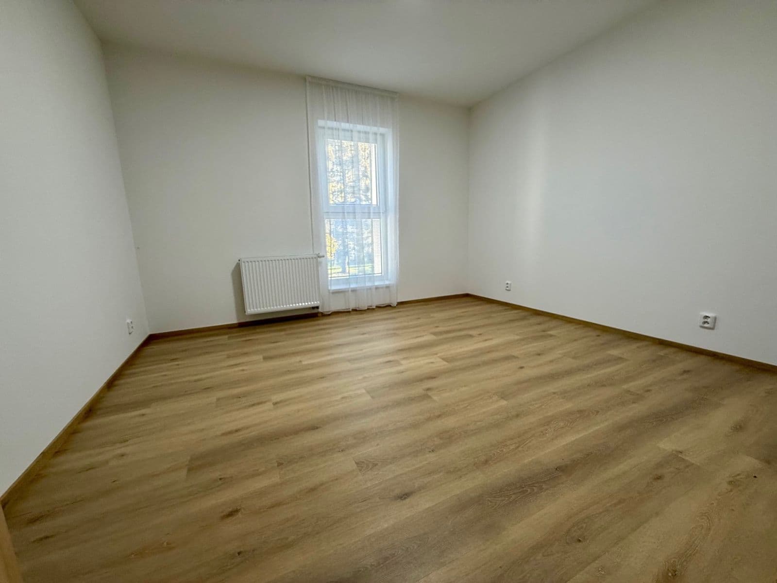 1 bedroom with open-plan kitchen flat to rent, 55 m², Mochovská, Prague, Prague 1 bedroom with open-plan kitchen flat to rent, 55 m², Mochovská, Prague, Prague