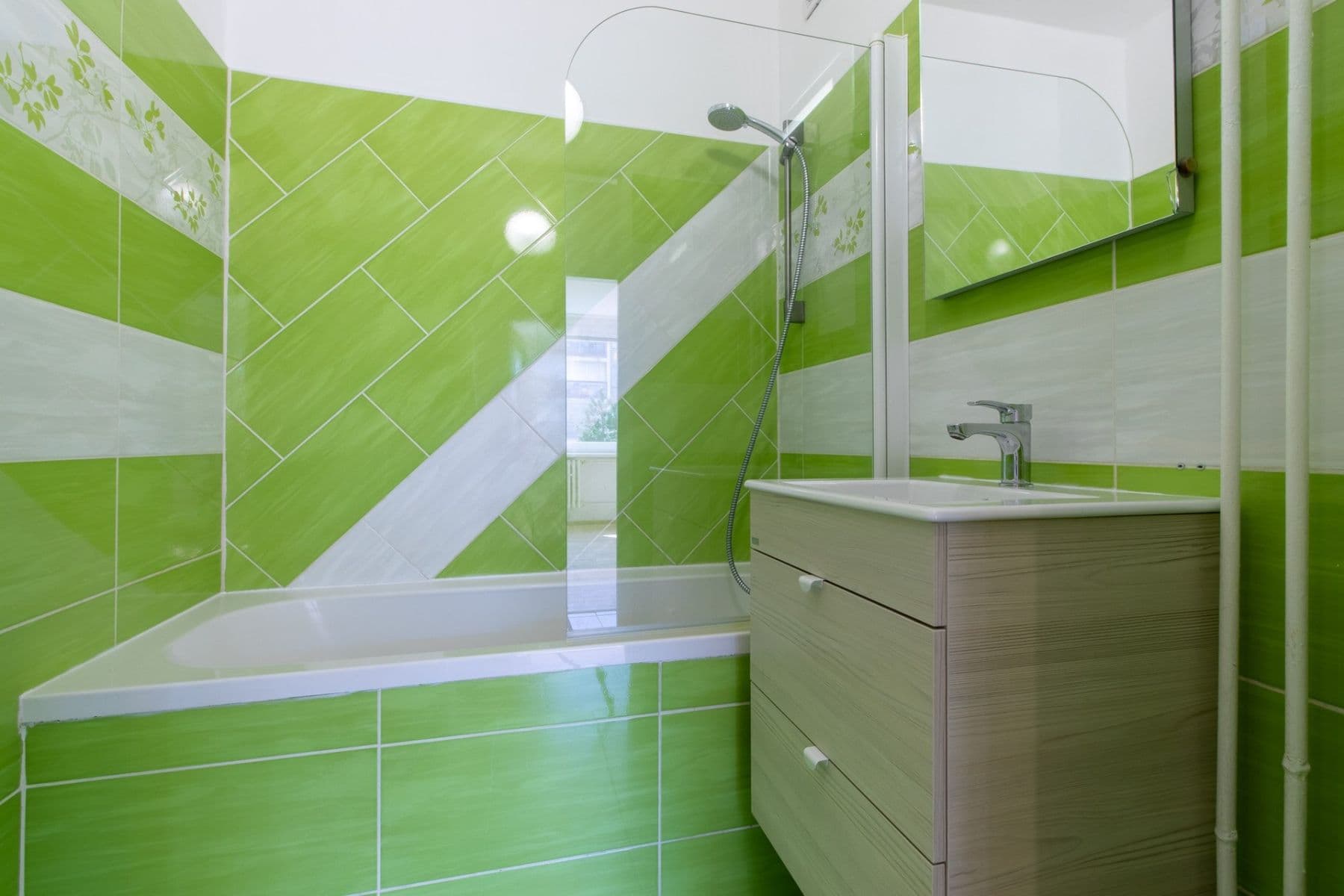 3 bedroom flat to rent, 72 m², K sadu, Prague, Prague 3 bedroom flat to rent, 72 m², K sadu, Prague, Prague