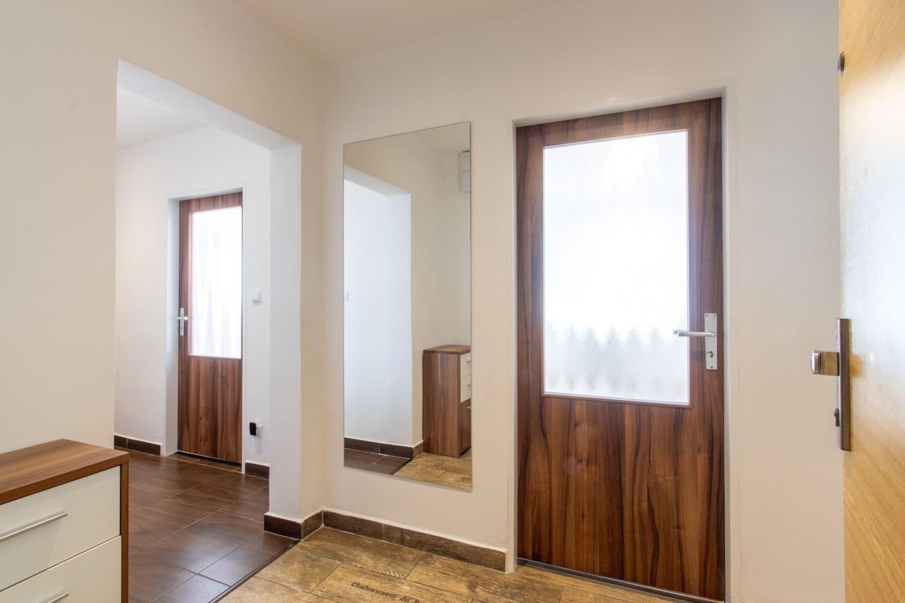 3 bedroom flat to rent, 72 m², K sadu, Prague, Prague 3 bedroom flat to rent, 72 m², K sadu, Prague, Prague