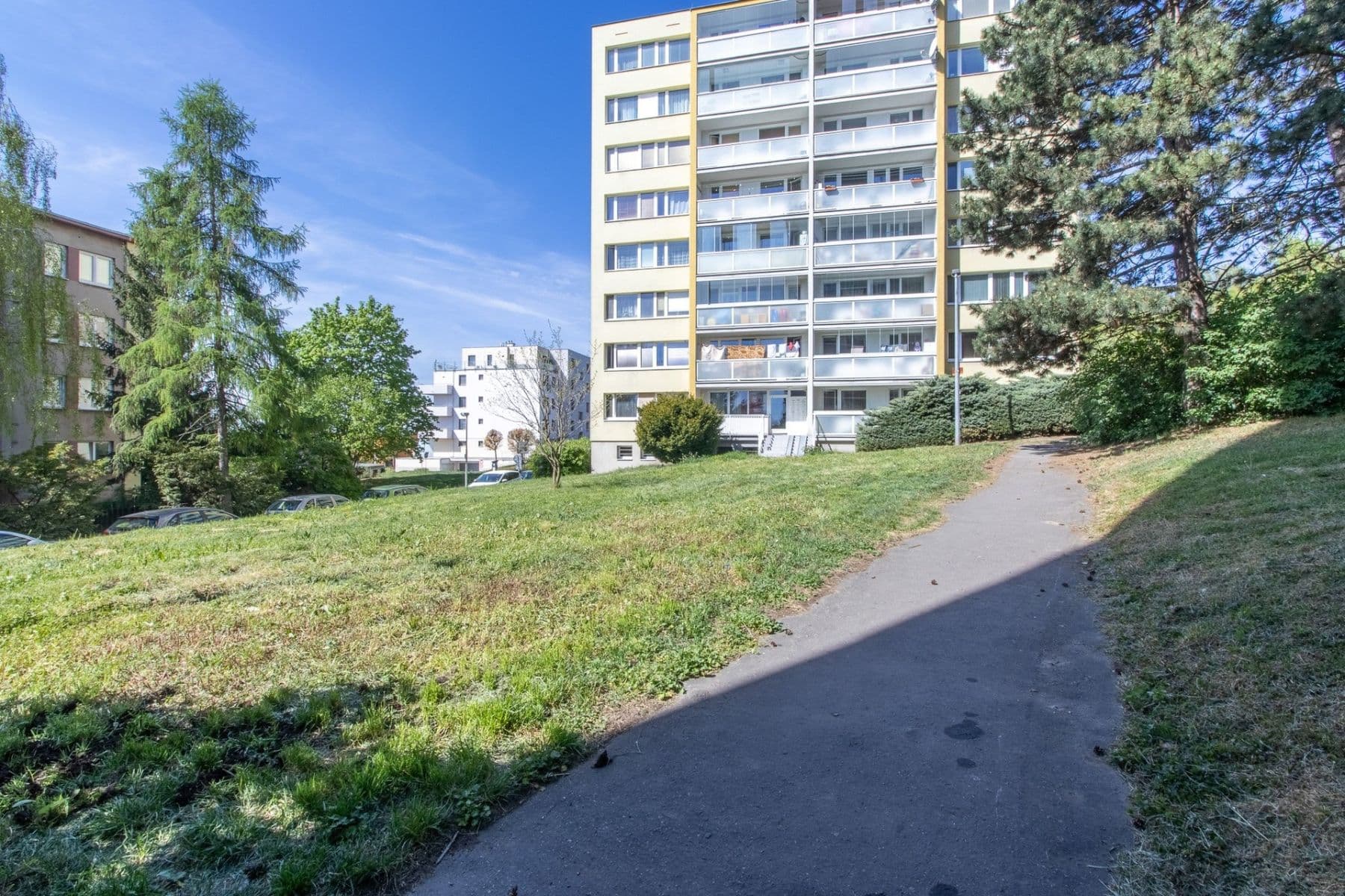 3 bedroom flat to rent, 72 m², K sadu, Prague, Prague 3 bedroom flat to rent, 72 m², K sadu, Prague, Prague