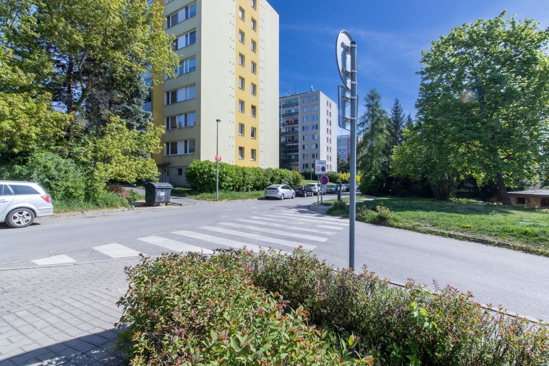 3 bedroom flat to rent, 72 m², K sadu, Prague, Prague 3 bedroom flat to rent, 72 m², K sadu, Prague, Prague