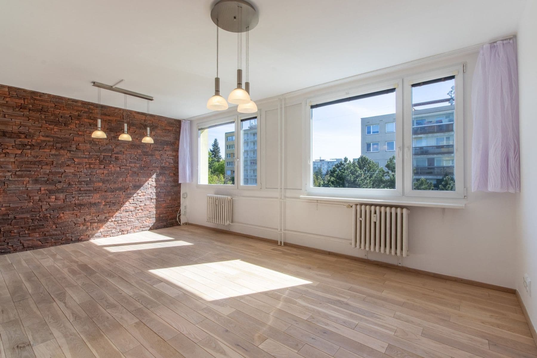 3 bedroom flat to rent, 72 m², K sadu, Prague, Prague 3 bedroom flat to rent, 72 m², K sadu, Prague, Prague