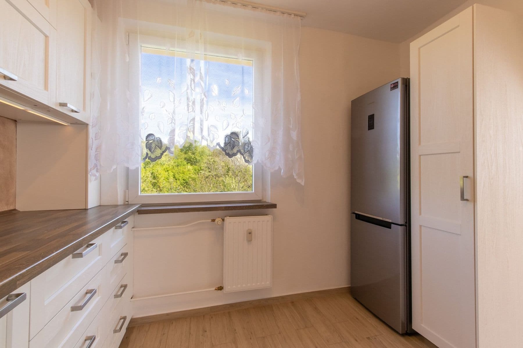 3 bedroom flat to rent, 72 m², K sadu, Prague, Prague 3 bedroom flat to rent, 72 m², K sadu, Prague, Prague