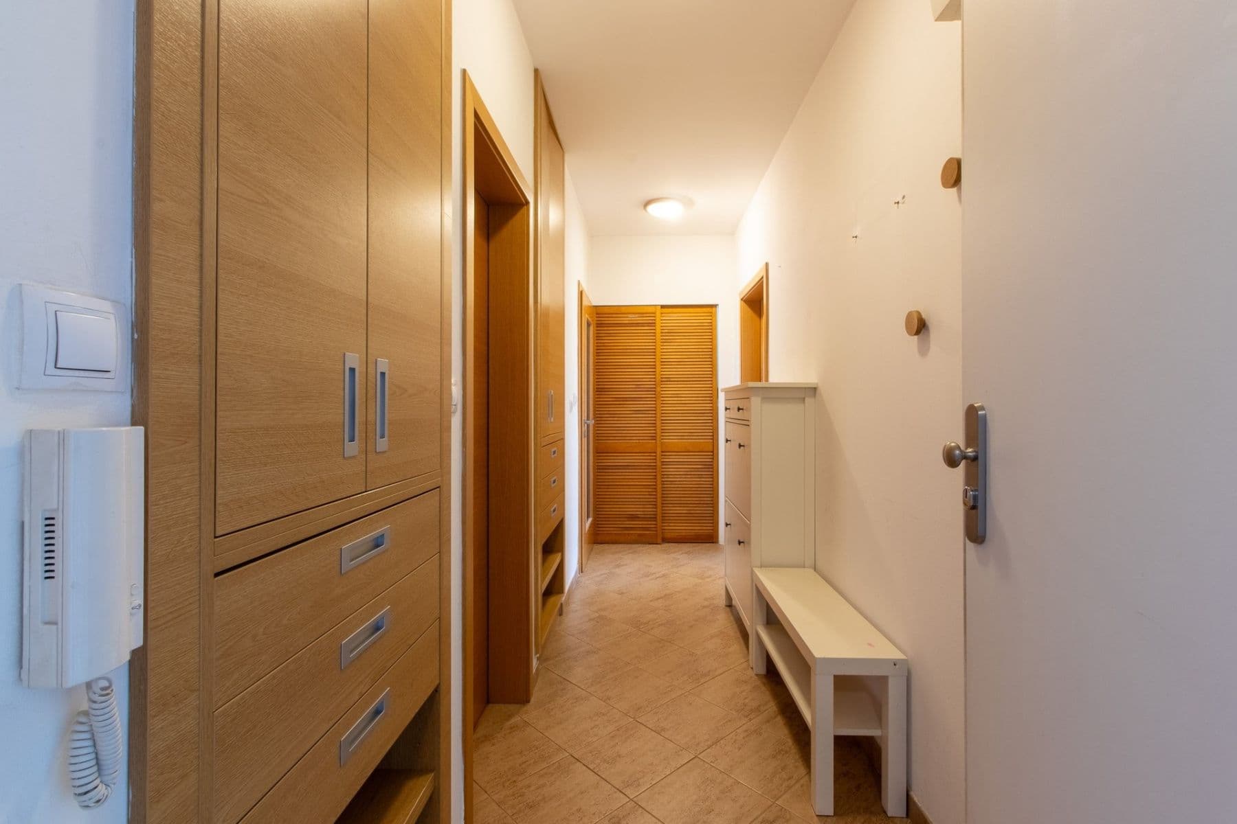 1 bedroom with open-plan kitchen flat to rent, 42 m², Drahobejlova, Prague, Prague 1 bedroom with open-plan kitchen flat to rent, 42 m², Drahobejlova, Prague, Prague