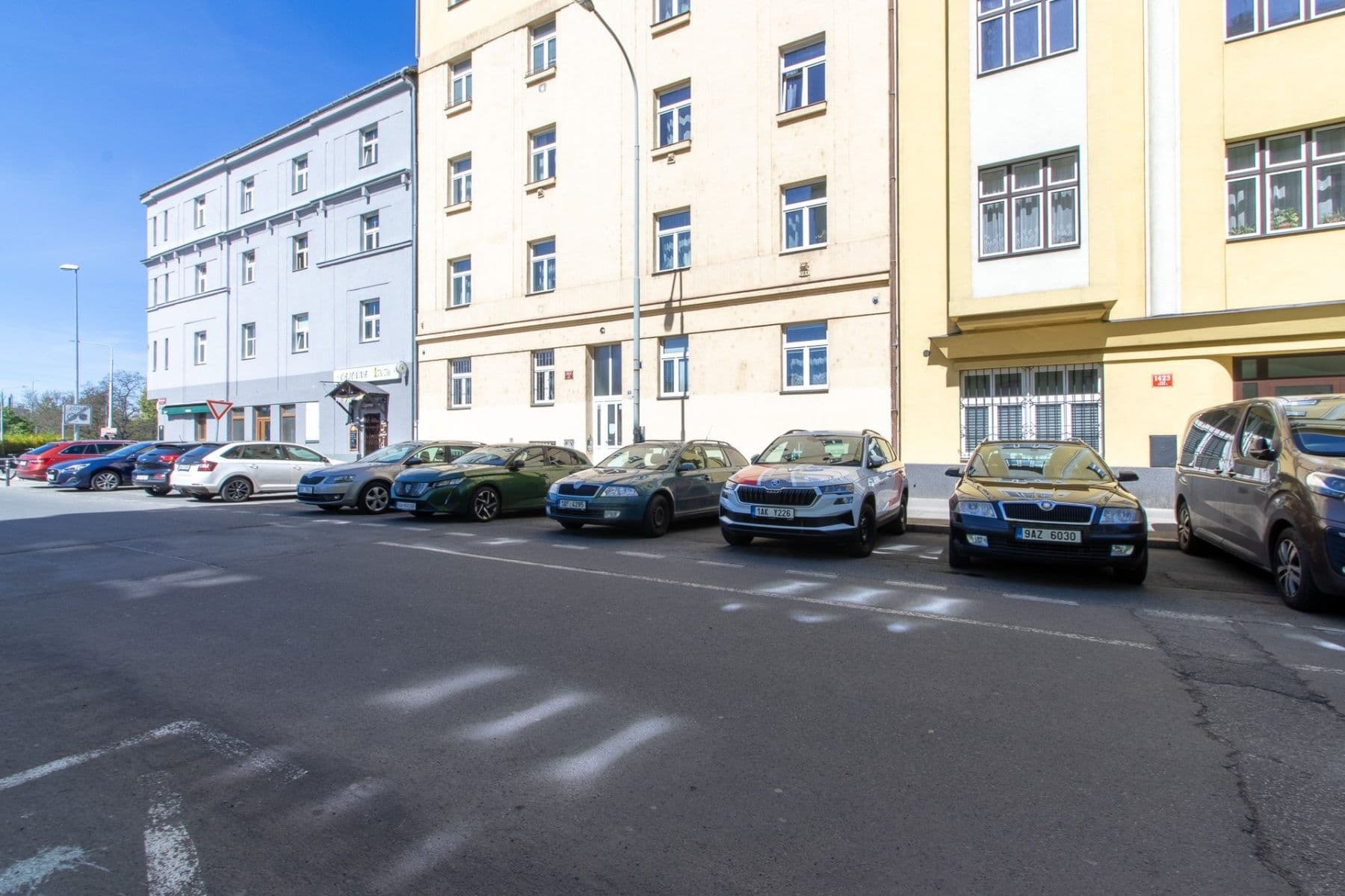 1 bedroom with open-plan kitchen flat to rent, 42 m², Drahobejlova, Prague, Prague 1 bedroom with open-plan kitchen flat to rent, 42 m², Drahobejlova, Prague, Prague