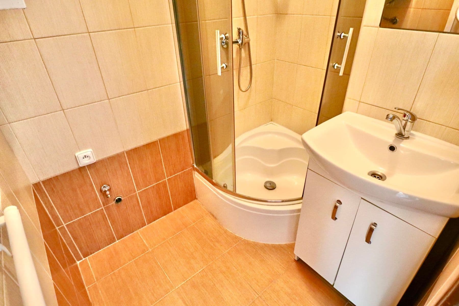 Studio flat to rent, 29 m², 28. pluku, Prague, Prague Studio flat to rent, 29 m², 28. pluku, Prague, Prague