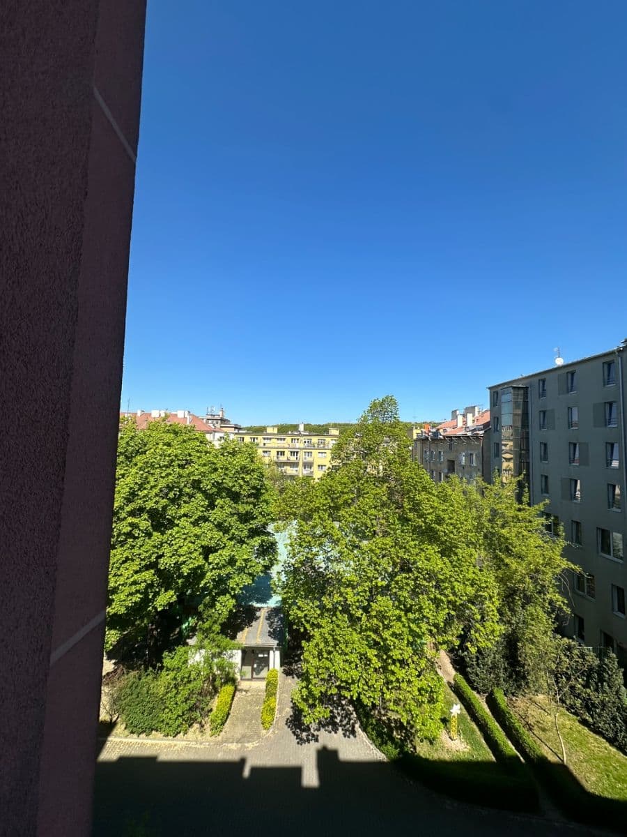 Studio flat to rent, 30 m², Drahobejlova, Prague, Prague Studio flat to rent, 30 m², Drahobejlova, Prague, Prague