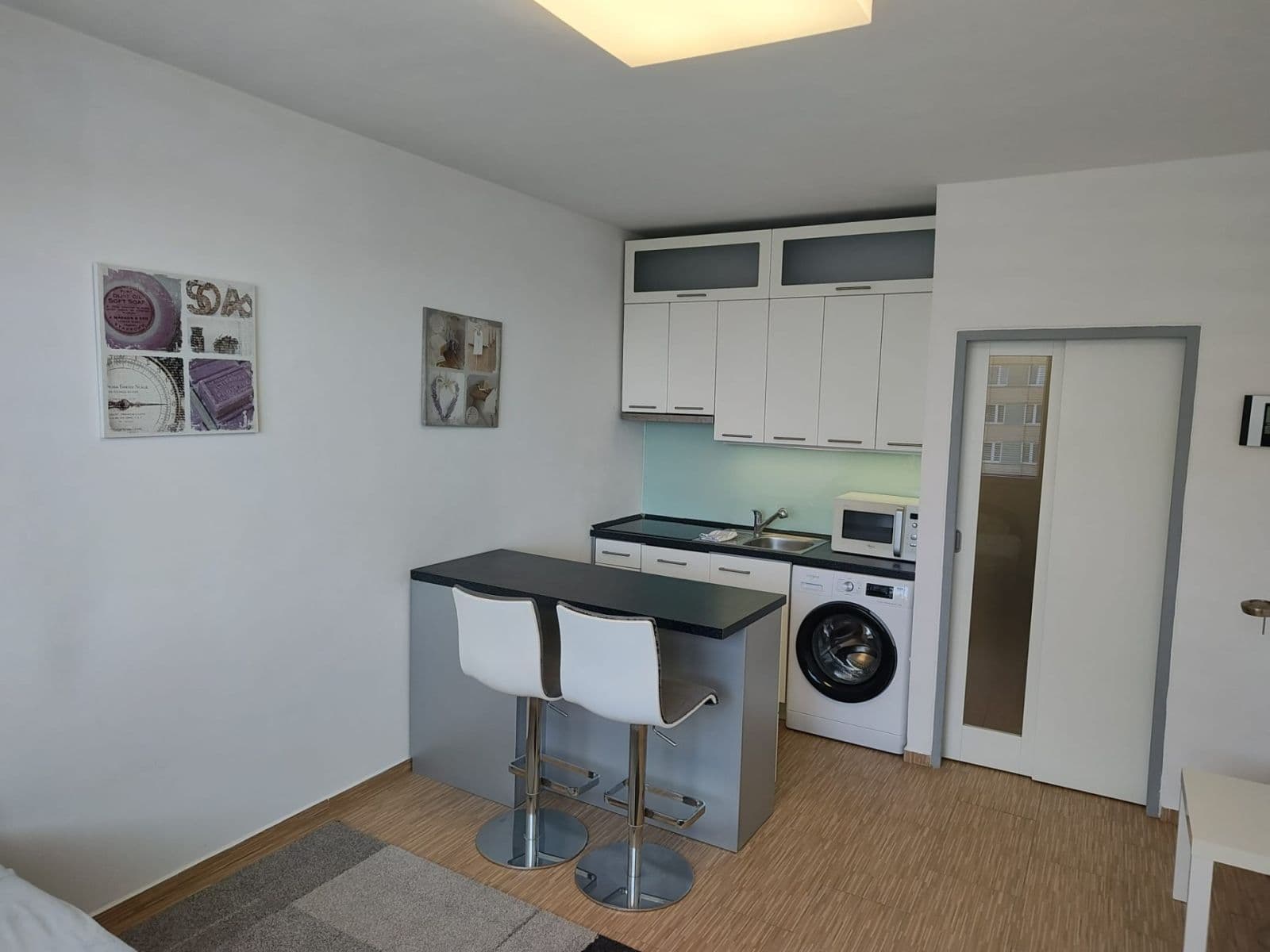 Studio flat to rent, 32 m², Nad Lesním divadlem, Prague, Prague Studio flat to rent, 32 m², Nad Lesním divadlem, Prague, Prague