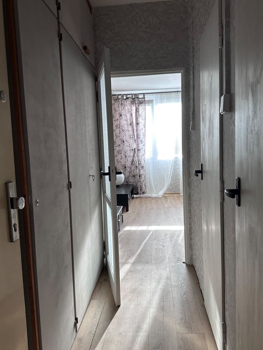 Small studio flat to rent, 25 m², Jabloňová, Prague, Prague Small studio flat to rent, 25 m², Jabloňová, Prague, Prague