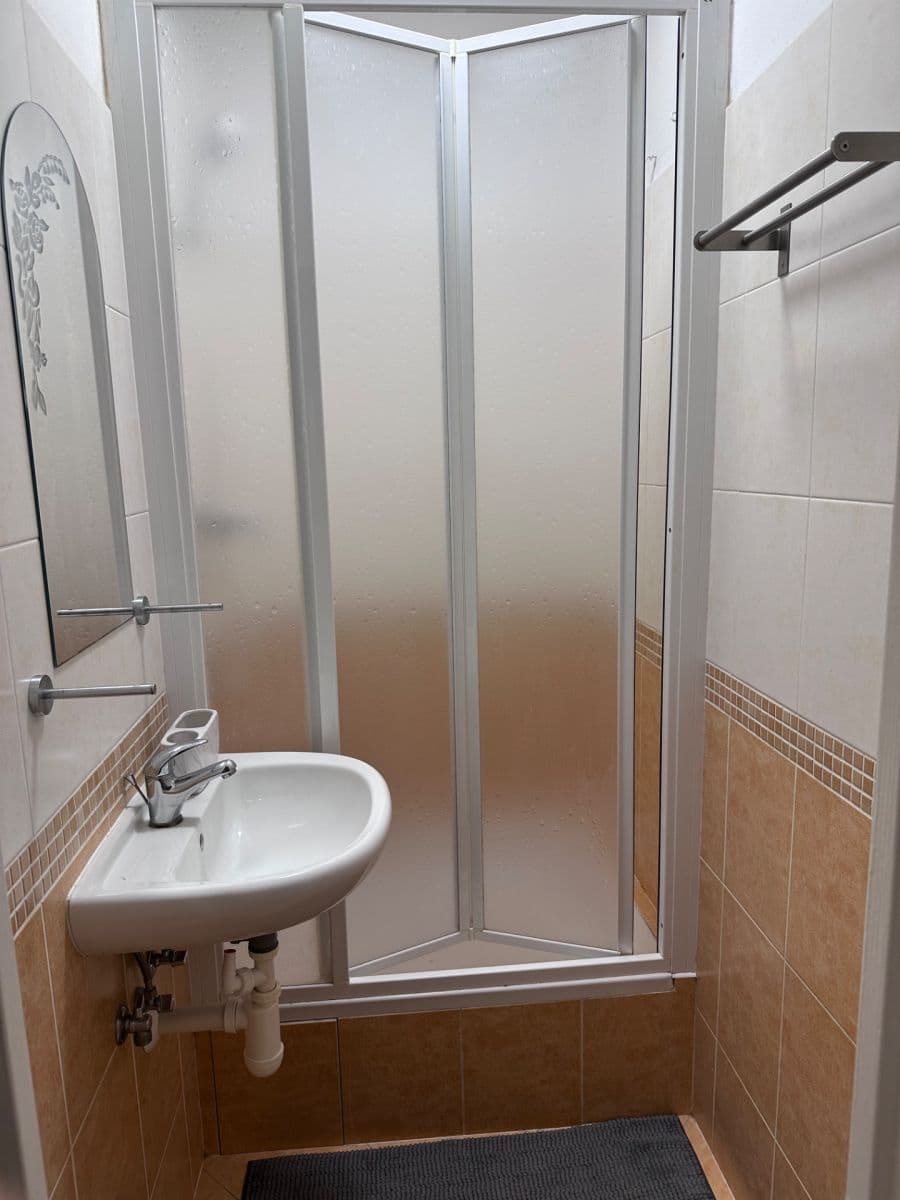 Small studio flat to rent, 25 m², Jabloňová, Prague, Prague Small studio flat to rent, 25 m², Jabloňová, Prague, Prague