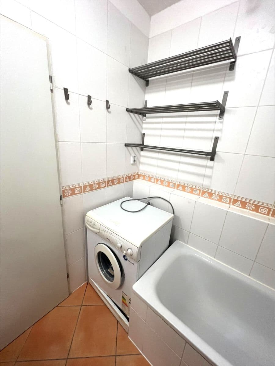 Studio flat to rent, 41 m², Hnězdenská, Prague, Prague Studio flat to rent, 41 m², Hnězdenská, Prague, Prague