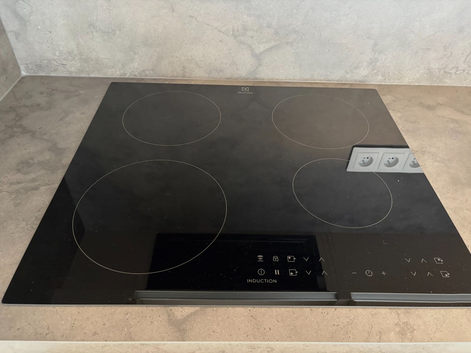 Studio flat to rent, 33 m², Poděbradská, Prague, Prague Studio flat to rent, 33 m², Poděbradská, Prague, Prague