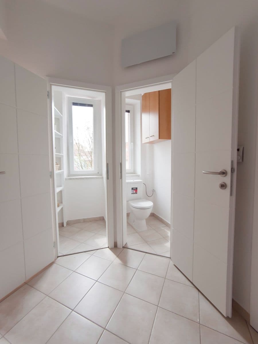 1 bedroom flat to rent, 44 m², Jarošova, Znojmo, Jihomoravský Region 1 bedroom flat to rent, 44 m², Jarošova, Znojmo, Jihomoravský Region
