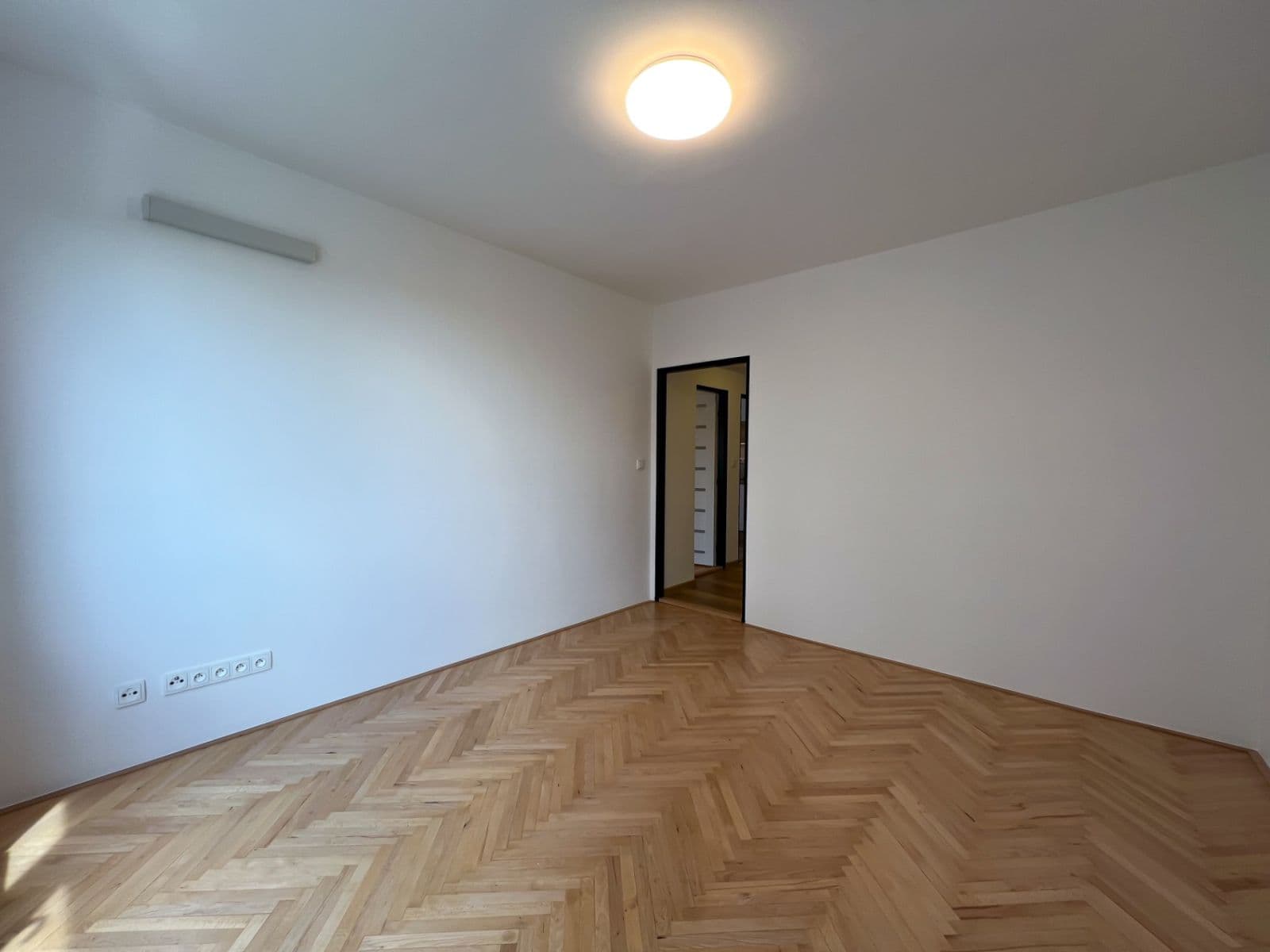 2 bedroom flat to rent, 64 m², Uprkova, Brno, Jihomoravský Region 2 bedroom flat to rent, 64 m², Uprkova, Brno, Jihomoravský Region