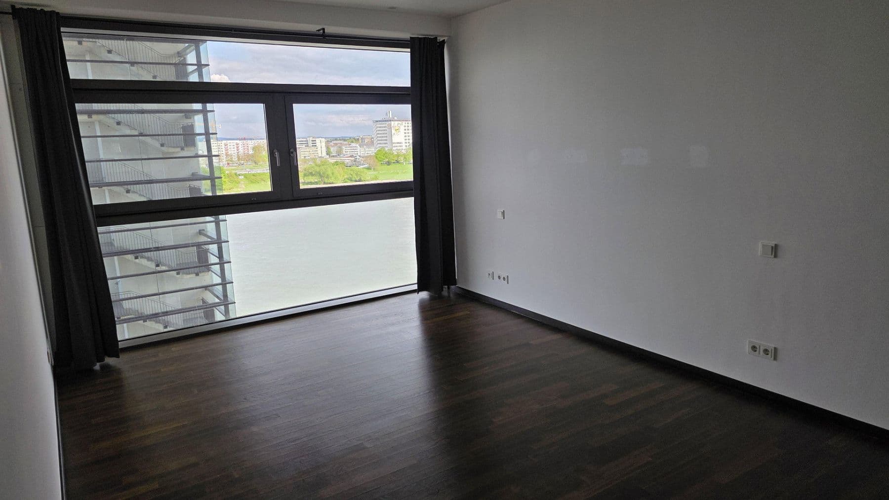 3 bedroom flat to rent, 110 m², Im Zollhafen 12, Köln, North Rhine-Westphalia 3 bedroom flat to rent, 110 m², Im Zollhafen 12, Köln, North Rhine-Westphalia