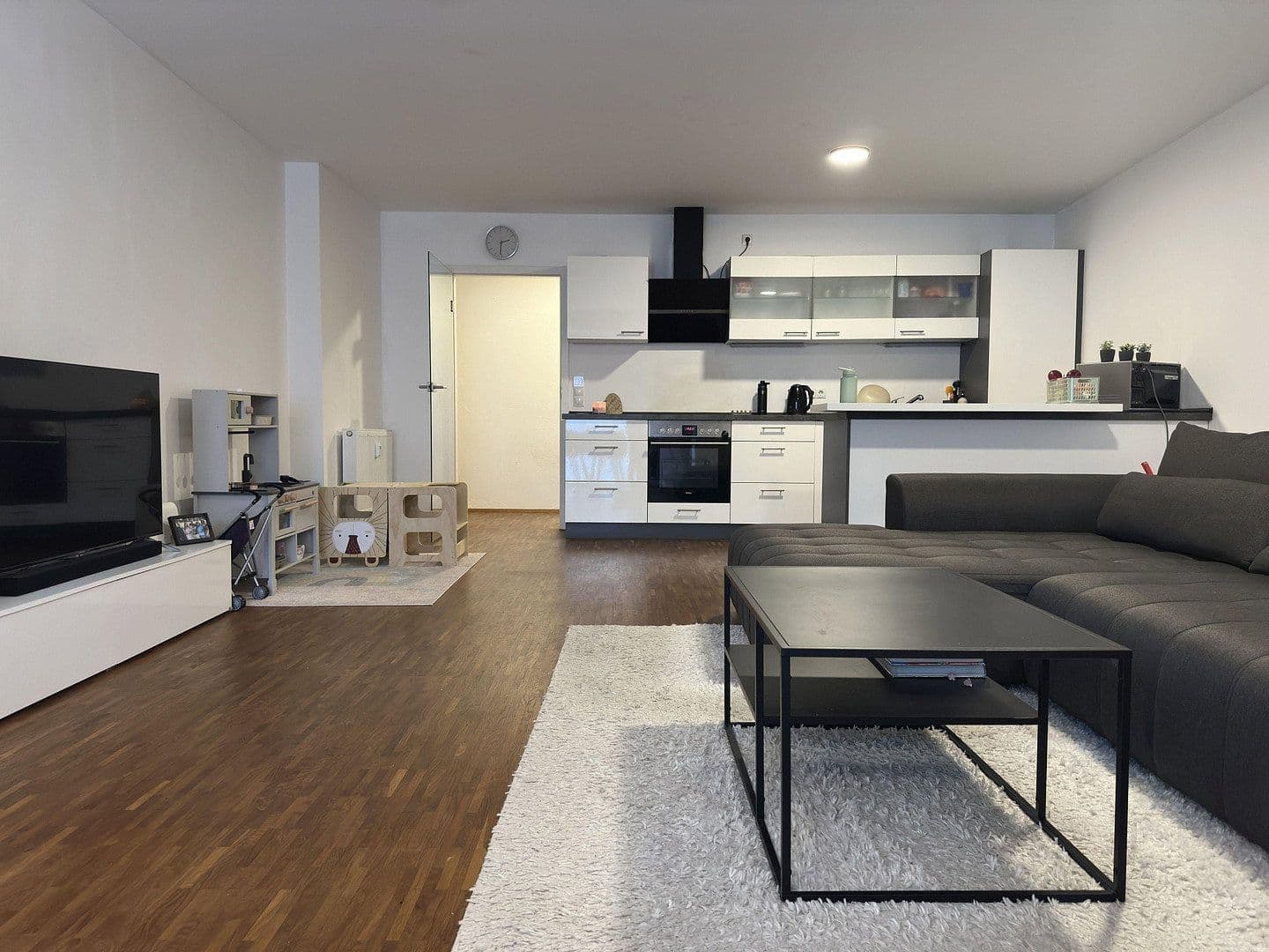 2 bedroom with open-plan kitchen flat to rent, 115 m², Pielenhofen, Bavaria 2 bedroom with open-plan kitchen flat to rent, 115 m², Pielenhofen, Bavaria