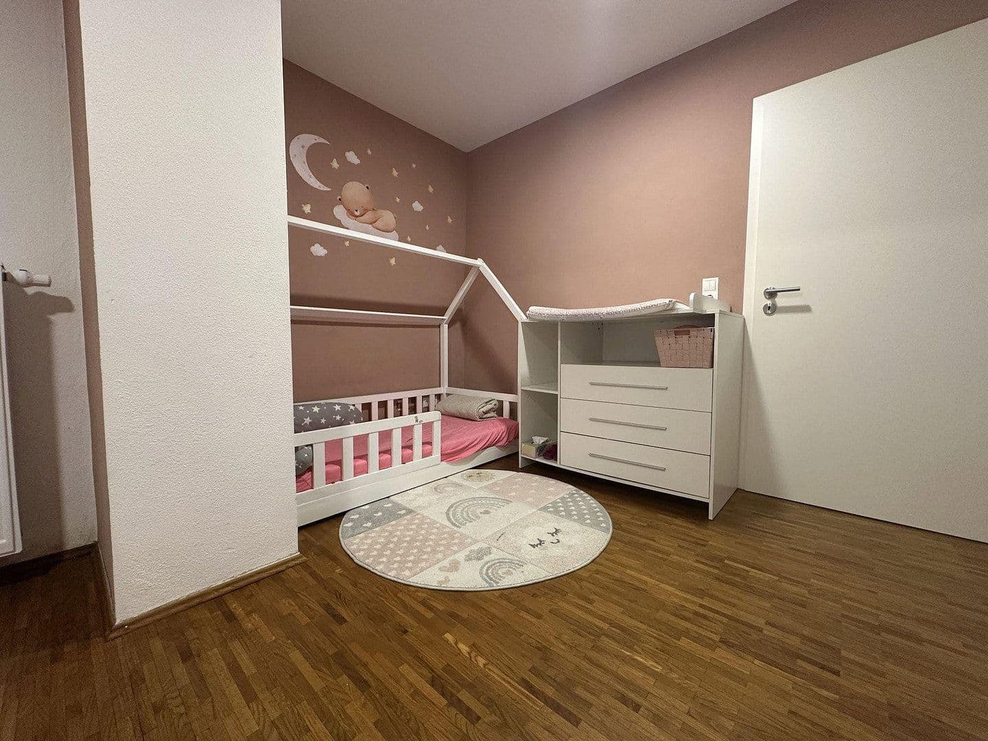 2 bedroom with open-plan kitchen flat to rent, 115 m², Pielenhofen, Bavaria 2 bedroom with open-plan kitchen flat to rent, 115 m², Pielenhofen, Bavaria