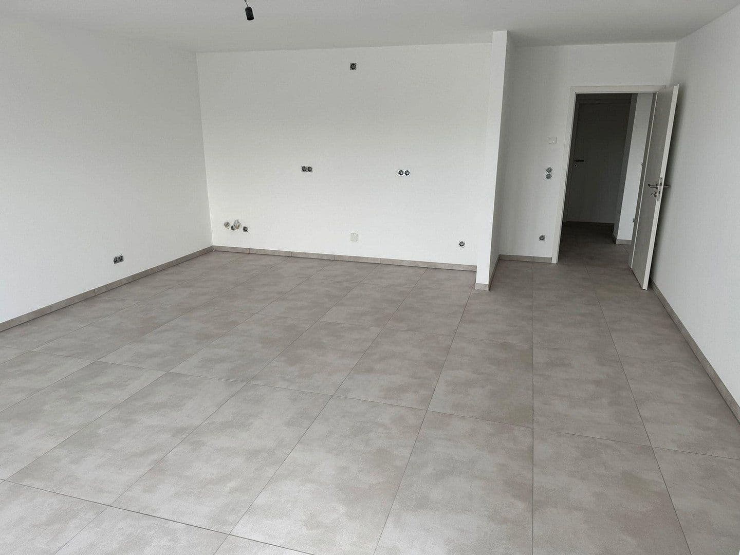 4 bedroom flat to rent, 107 m², Berliner Str. 911, Köln, North Rhine-Westphalia 4 bedroom flat to rent, 107 m², Berliner Str. 911, Köln, North Rhine-Westphalia