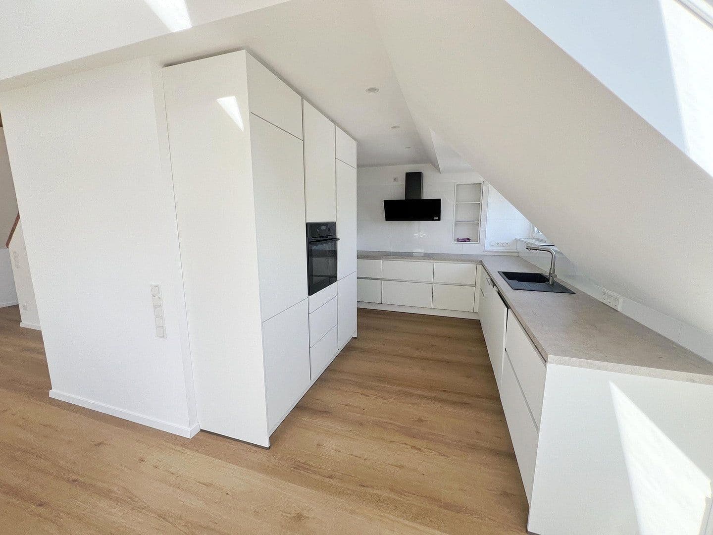 4 bedroom flat to rent, 120 m², Pfarrer-Werr-Straße, 40, Troisdorf, North Rhine-Westphalia 4 bedroom flat to rent, 120 m², Pfarrer-Werr-Straße, 40, Troisdorf, North Rhine-Westphalia
