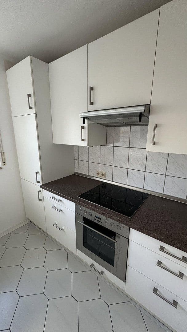 Studio flat to rent, 40 m², Theresenstrasse 4, Königstein im Taunus, Hesse Studio flat to rent, 40 m², Theresenstrasse 4, Königstein im Taunus, Hesse