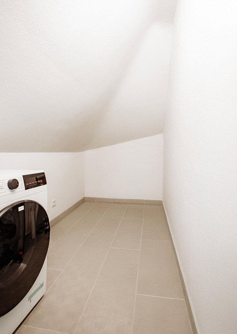 1 bedroom with open-plan kitchen flat to rent, 67 m², Adolf-Flecken Str., Neuss, North Rhine-Westphalia 1 bedroom with open-plan kitchen flat to rent, 67 m², Adolf-Flecken Str., Neuss, North Rhine-Westphalia