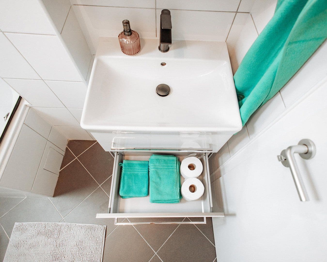 1 bedroom with open-plan kitchen flat to rent, 67 m², Adolf-Flecken Str., Neuss, North Rhine-Westphalia 1 bedroom with open-plan kitchen flat to rent, 67 m², Adolf-Flecken Str., Neuss, North Rhine-Westphalia