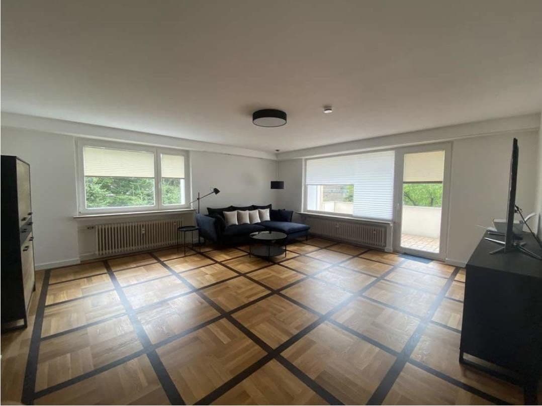 1 bedroom with open-plan kitchen flat to rent, 108 m², Bielefeld, North Rhine-Westphalia 1 bedroom with open-plan kitchen flat to rent, 108 m², Bielefeld, North Rhine-Westphalia