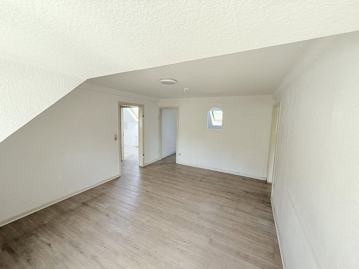 3 bedroom flat to rent, 56 m², Weißenthurm, Rhineland-Palatinate 3 bedroom flat to rent, 56 m², Weißenthurm, Rhineland-Palatinate