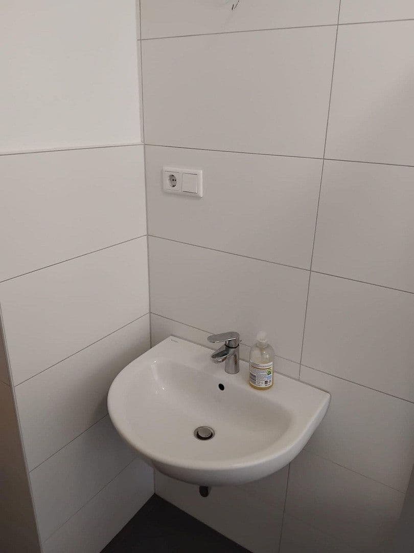 3 bedroom flat to rent, 64 m², Hafenstr. 16, Duisburg, North Rhine-Westphalia 3 bedroom flat to rent, 64 m², Hafenstr. 16, Duisburg, North Rhine-Westphalia