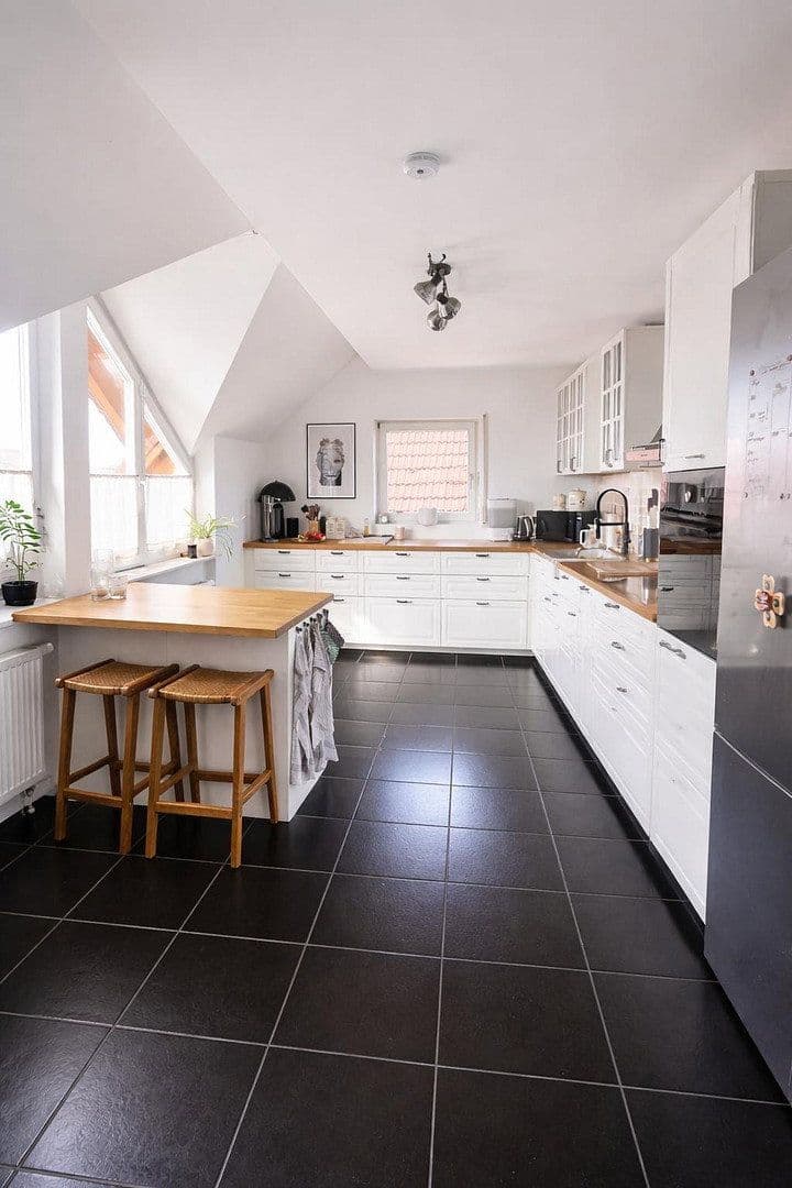 4 bedroom flat to rent, 139 m², Oberkirch, Baden-Württemberg 4 bedroom flat to rent, 139 m², Oberkirch, Baden-Württemberg