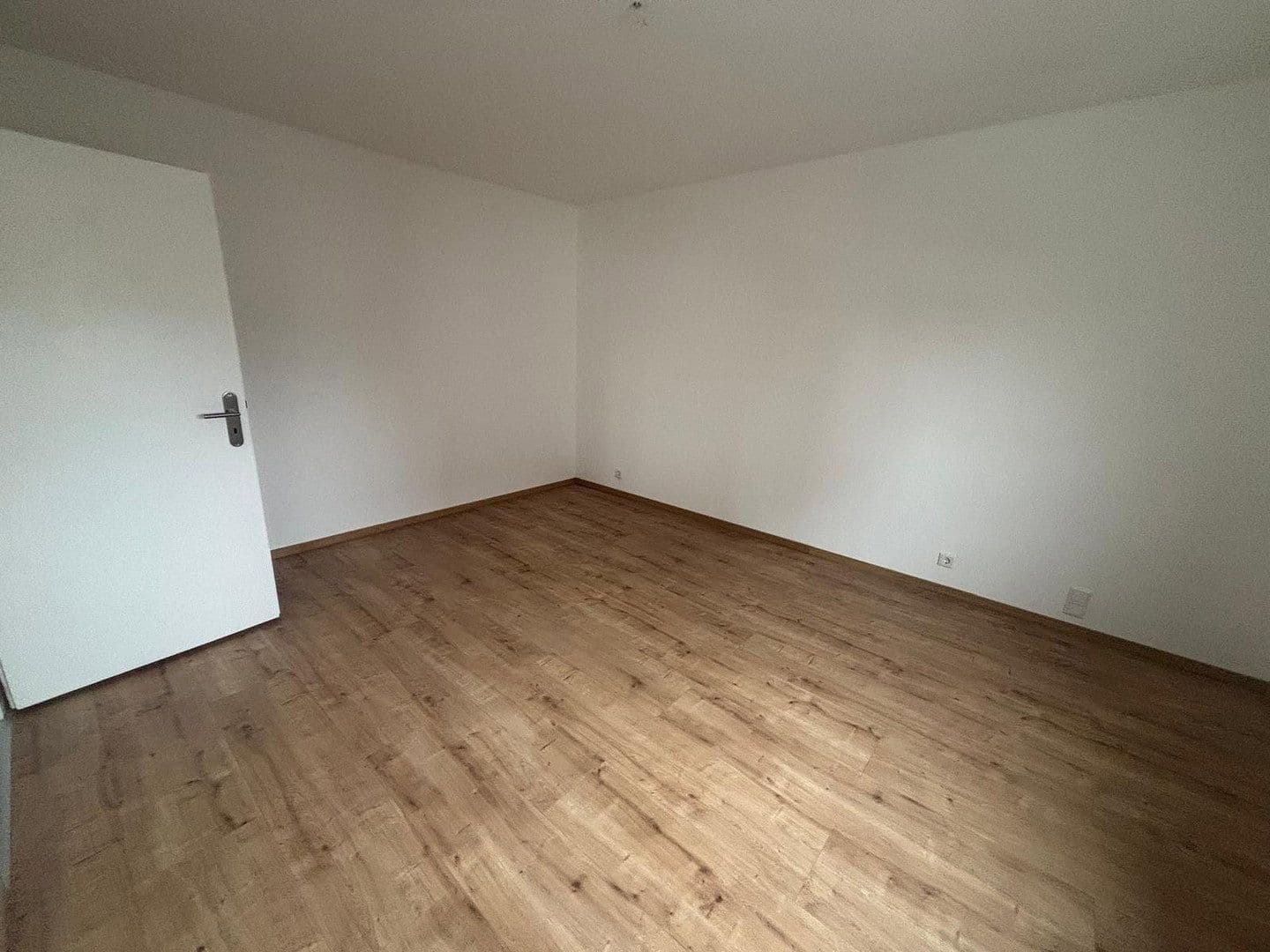 3 bedroom flat to rent, 95 m², Hemsbach, Baden-Württemberg 3 bedroom flat to rent, 95 m², Hemsbach, Baden-Württemberg