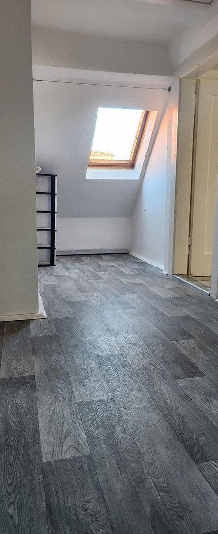 6 bedroom flat to rent, 135 m², Erlangen, Bavaria 6 bedroom flat to rent, 135 m², Erlangen, Bavaria