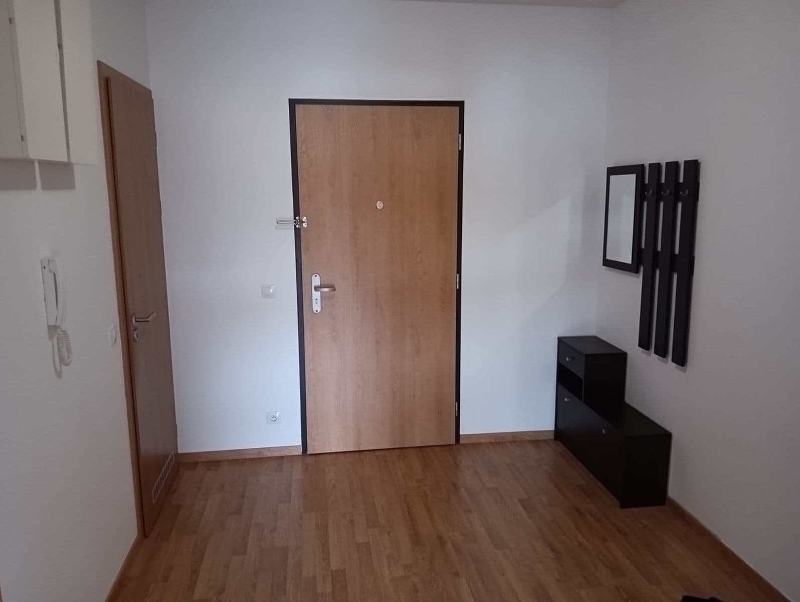 1 bedroom with open-plan kitchen flat to rent, 60 m², Černošická, Prague, Prague 1 bedroom with open-plan kitchen flat to rent, 60 m², Černošická, Prague, Prague